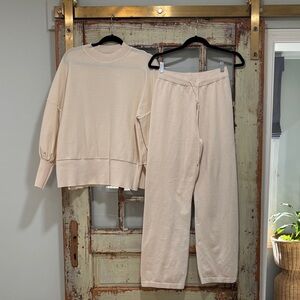 Amazon Women's Beige Crew Neck Sweater